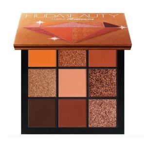 Huda Beauty Topaz Obsessions Eyeshadow Palette